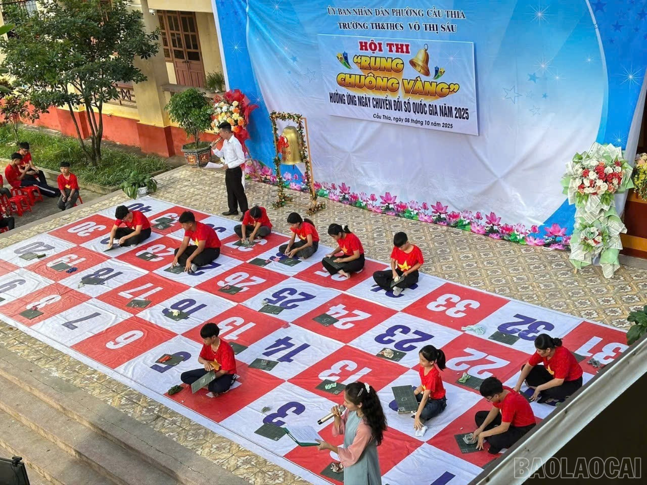 Toàn cảnh hội thi "Rung chuông vàng" của Trường Tiểu học và THCS Võ Thị Sáu. Toàn cảnh hội thi "Rung chuông vàng" của Trường Tiểu học và THCS Võ Thị Sáu.