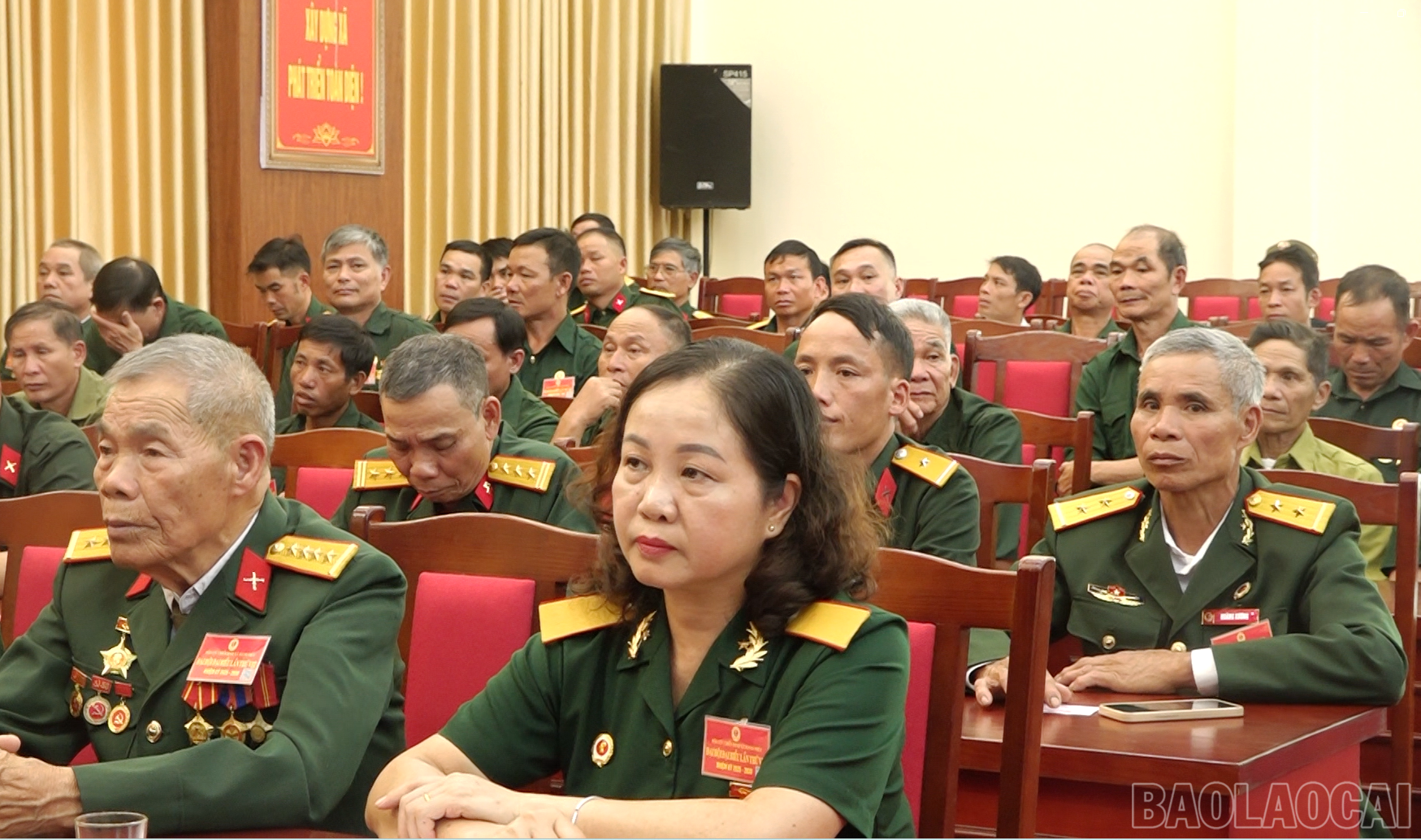 Các đại biểu dự đại hội. baolaocai-br_cac-dai-bieu-ve-du-dh.png