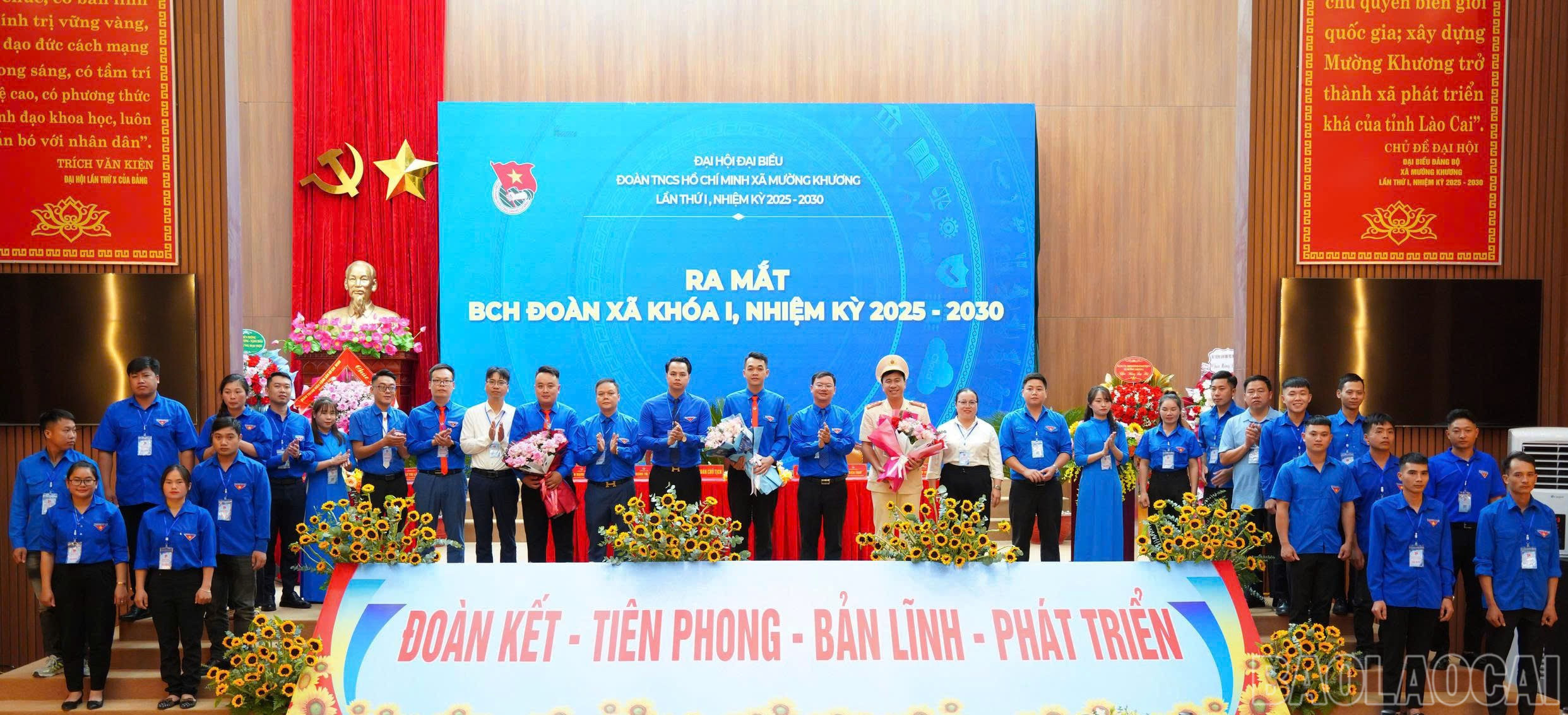 Ban Chấp hành Đoàn xã Mường Khương khóa mới ra mắt đại hội. baolaocai-br_ra-mat-bch-doan-xa-khoa-moi.jpg