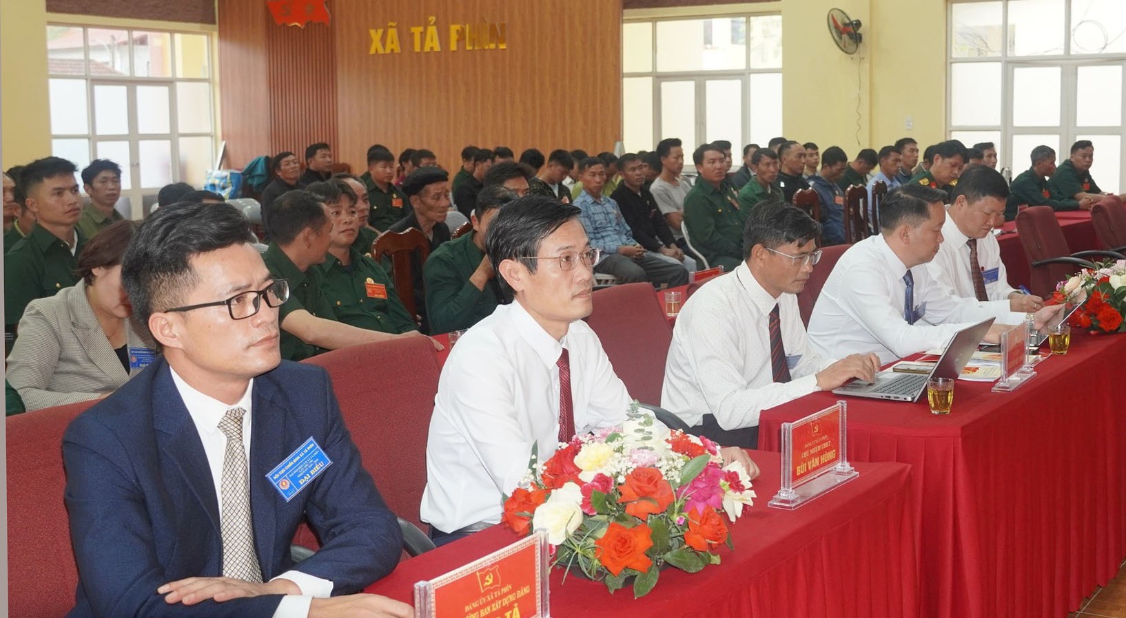 Các đại biểu dự đại hội. 564018864-1344787307657331-1605782573211818574-n.jpg