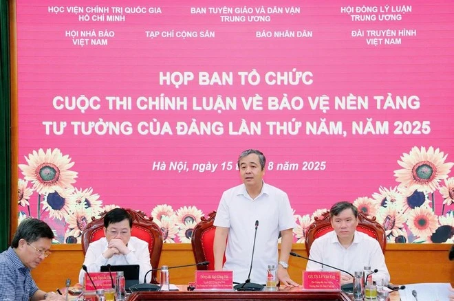 Đồng chí Ngô Đông Hải, Ủy viên Trung ương Đảng, Phó Trưởng Ban Tuyên giáo và Dân vận Trung ương, Ủy viên Ban Chỉ đạo, đồng Trưởng Ban Tổ chức Cuộc thi phát biểu chỉ đạo tại cuộc họp Ban Tổ chức Cuộc thi chính luận về bảo vệ nền tảng tư tưởng của Đảng lần thứ Năm, năm 2025.