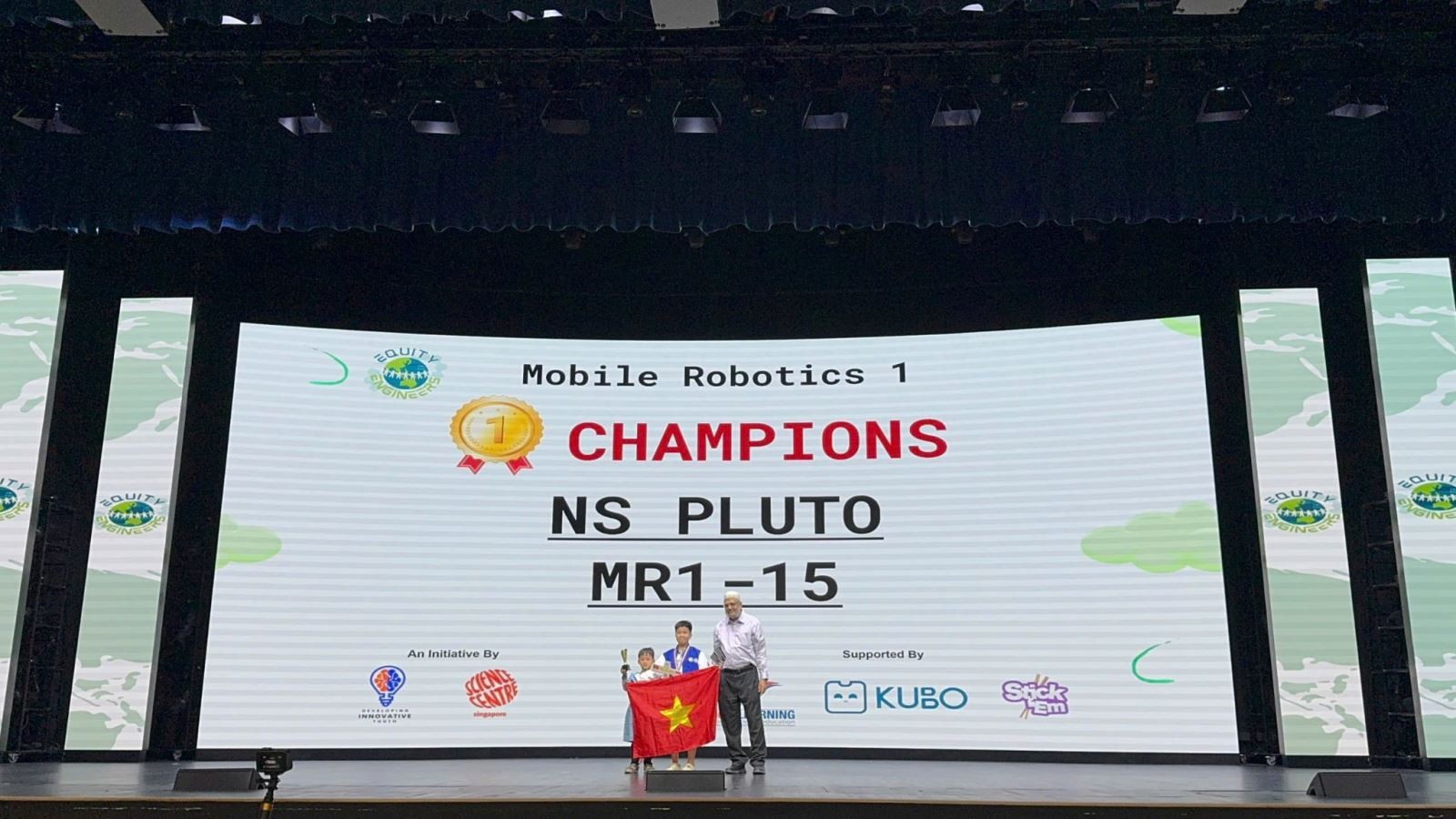 Học sinh Việt Nam giành vô địch sân chơi quốc tế.