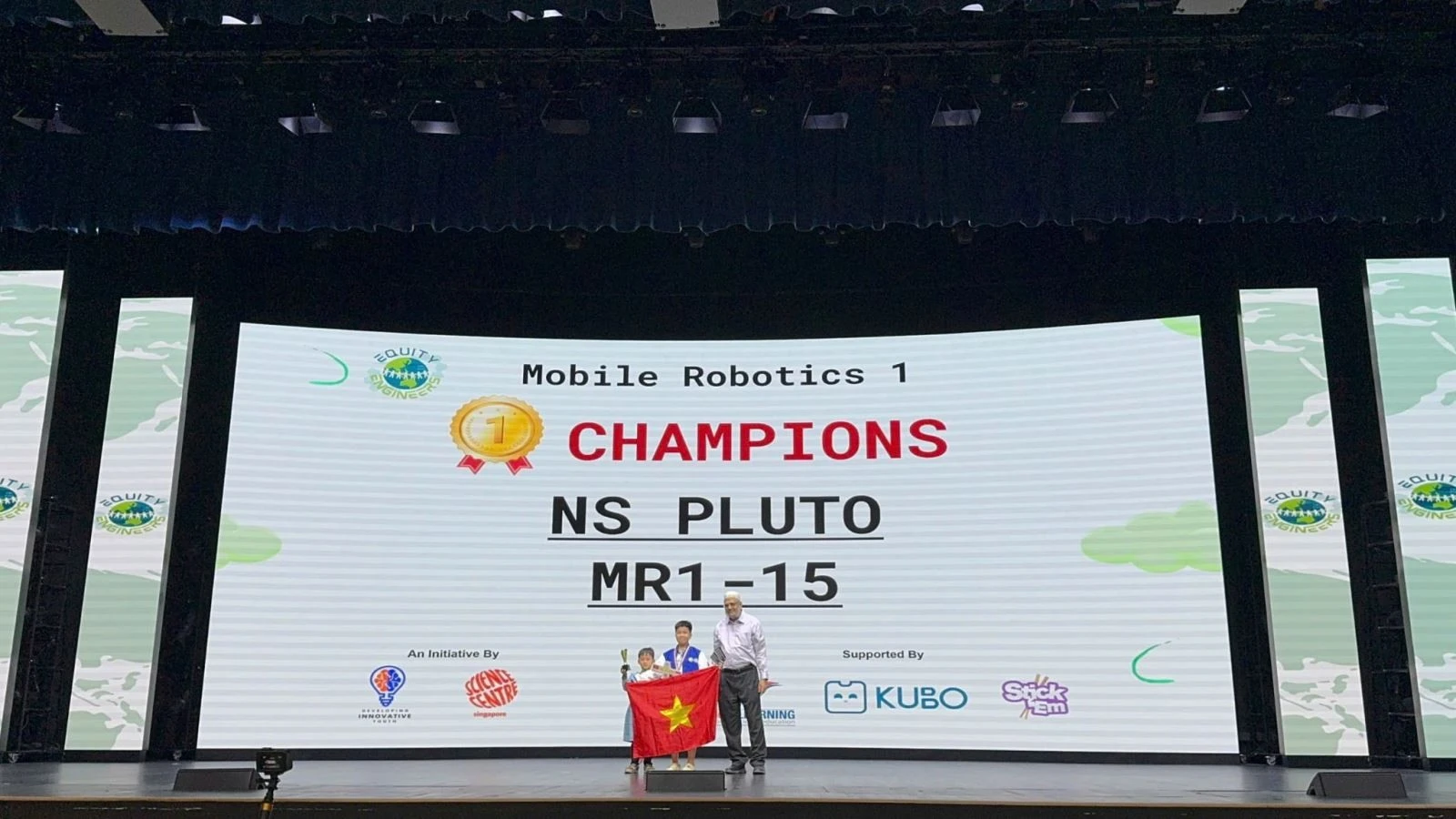 Học sinh Việt Nam giành vô địch sân chơi quốc tế.