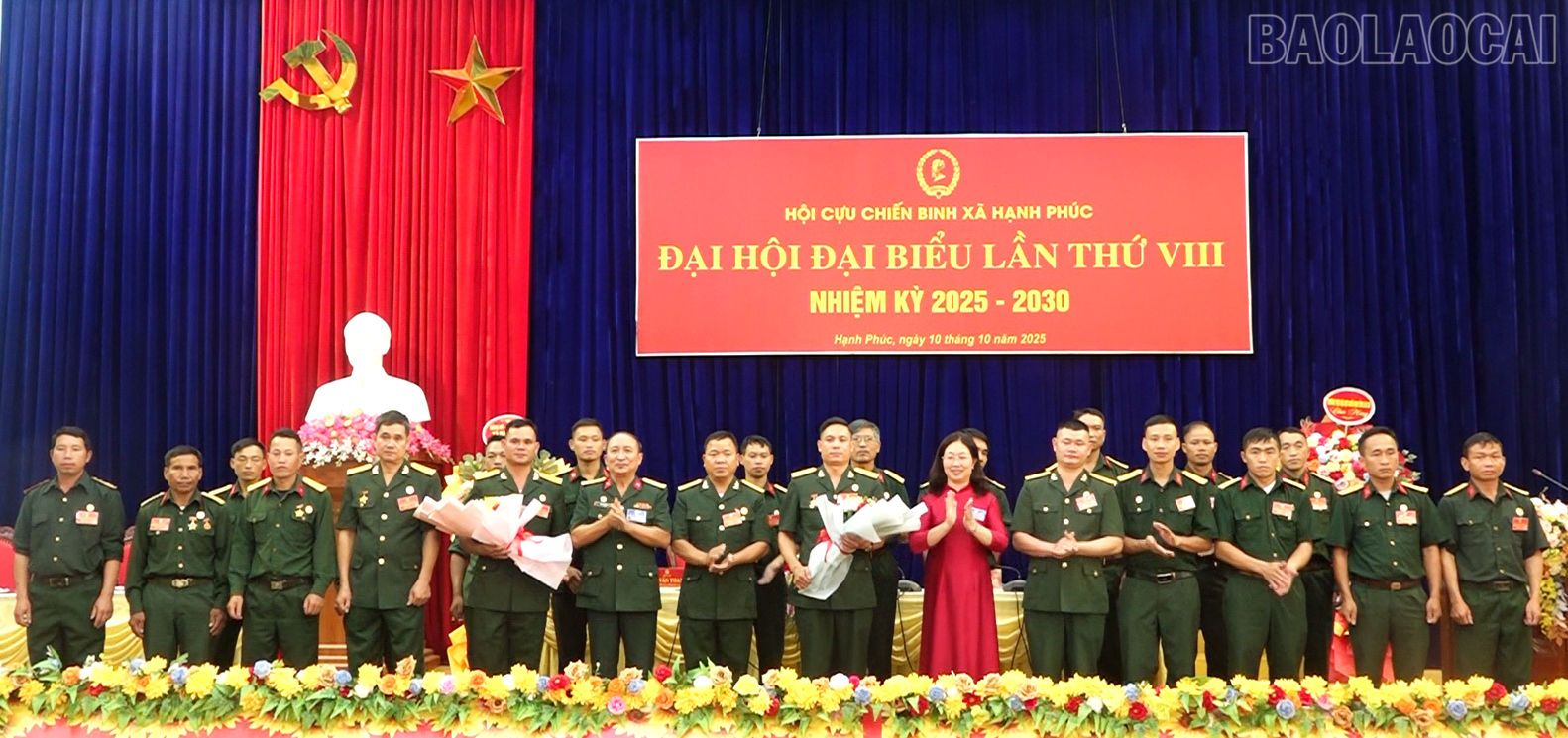 Ban Chấp hành Hội Cựu chiến binh xã Hạnh Phúc nhiệm kỳ mới ra mắt đại hội. baolaocai-tr_bch-hoi-ccb-khoa-viii.png