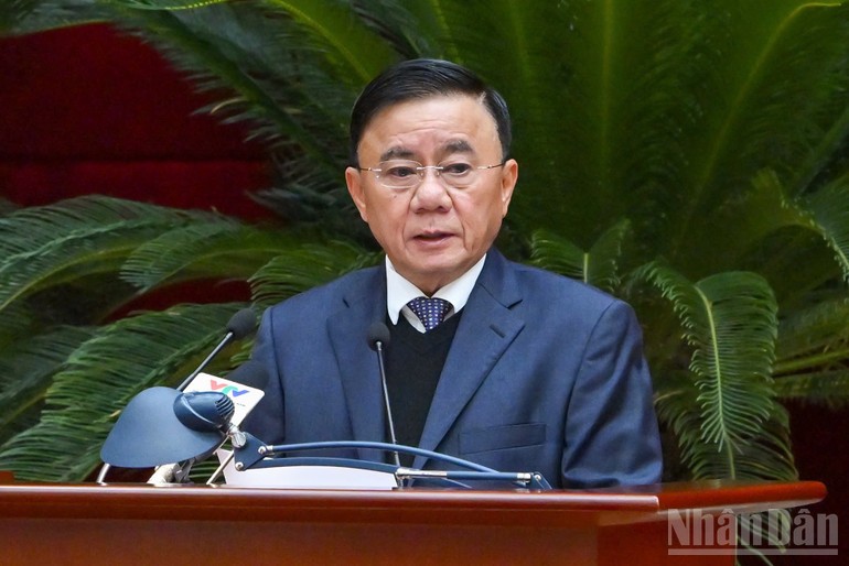 Đồng chí Trần Cẩm Tú phát biểu khai mạc hội nghị.