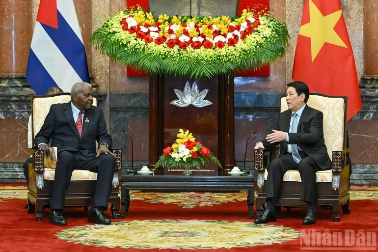 Chủ tịch nước Lương Cường tiếp Chủ tịch Quốc hội Cuba Esteban Lazo Hernandez.