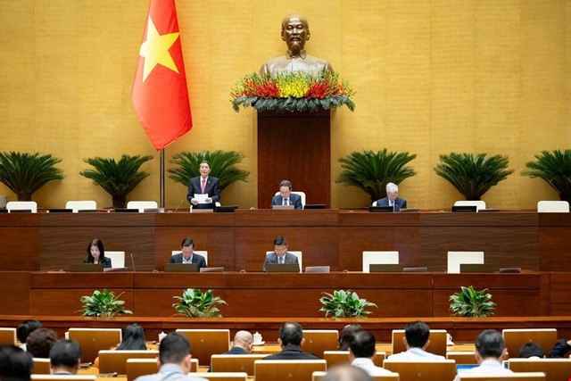 Phó Chủ tịch Quốc hội Nguyễn Đức Hải điều hành phiên họp.