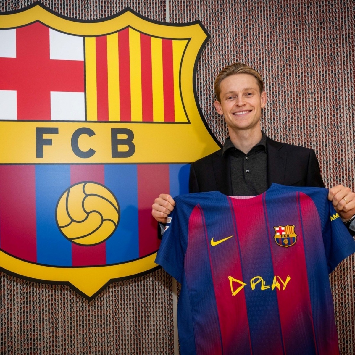 Frenkie de Jong gia hạn hợp đồng với Barca tới năm 2029. bong-da.jpg