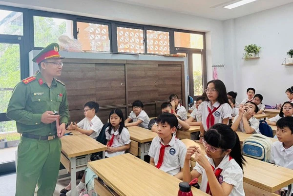 Tăng cường tuyên truyền phòng, chống bạo lực học đường tại trường học cũng là biện pháp hữu hiệu.