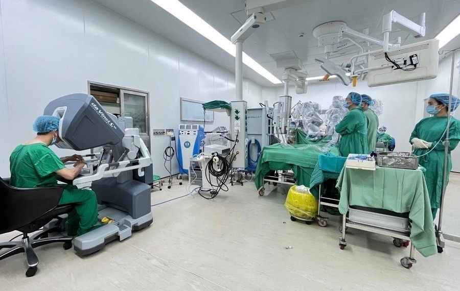 Phòng mổ robot tại Bệnh viện Chợ Rẫy. y-te.jpg