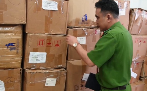 Tang vật thu giữ. Tang vật thu giữ.