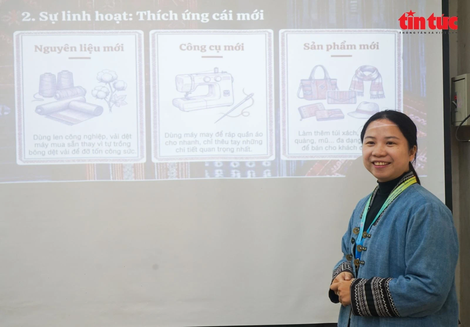 Thạc sĩ Điền Thị Hoa Hồng tâm huyết với văn hoá của các đồng bào dân tộc thiểu số.