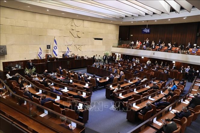 Một phiên họp của Quốc hội Israel. Một phiên họp của Quốc hội Israel.