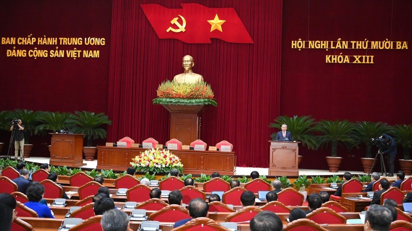 Phiên bế mạc Hội nghị Trung ương 13 Khoá XIII. be-mac.jpg