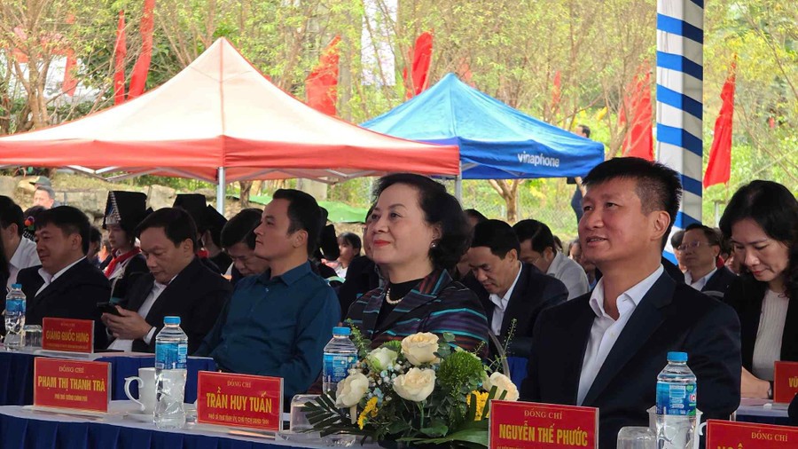 Phó Thủ tướng Phạm Thị Thanh Trà dự Lễ Khởi công xây dựng 4 Trường Phổ thông Nội trú Liên cấp tại xã Mường Khương, tỉnh Lào Cai.