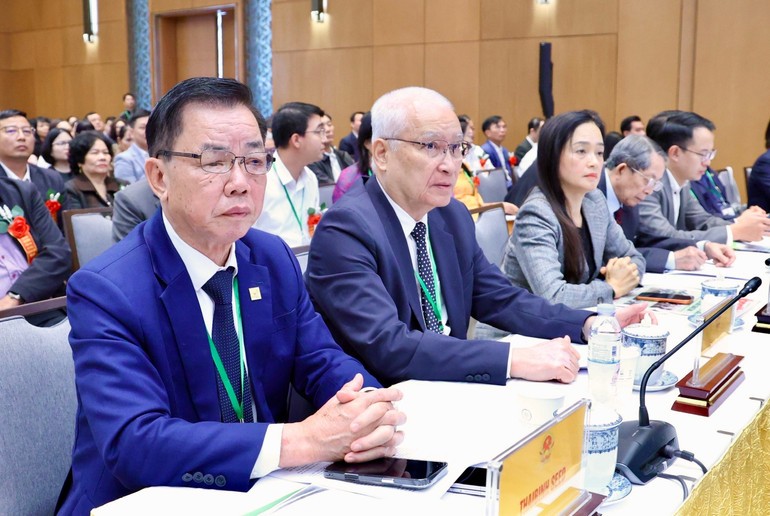 Các đại biểu dự Hội nghị.