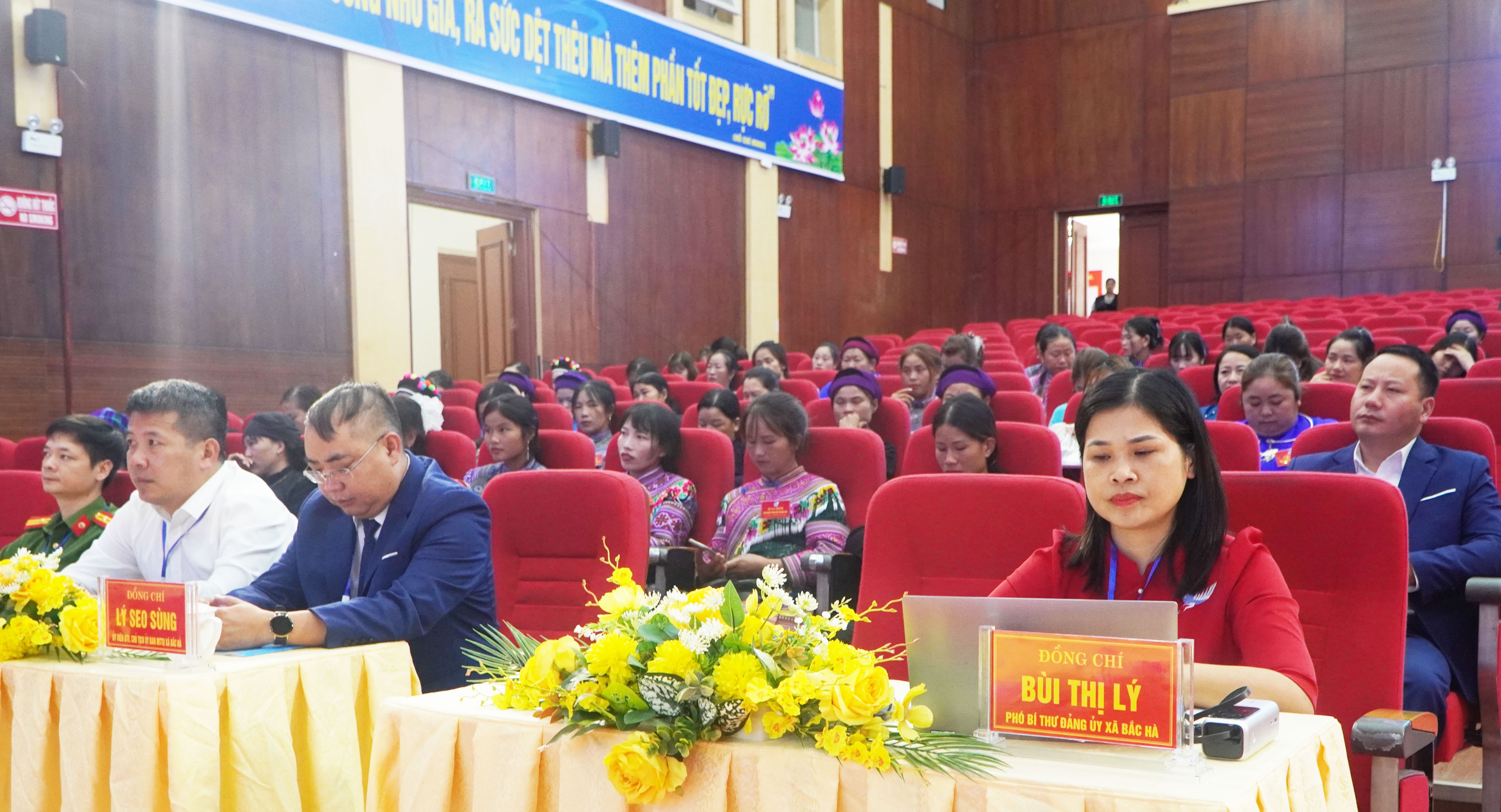 Các đại biểu tham dự đại hội. dsc06719.jpg