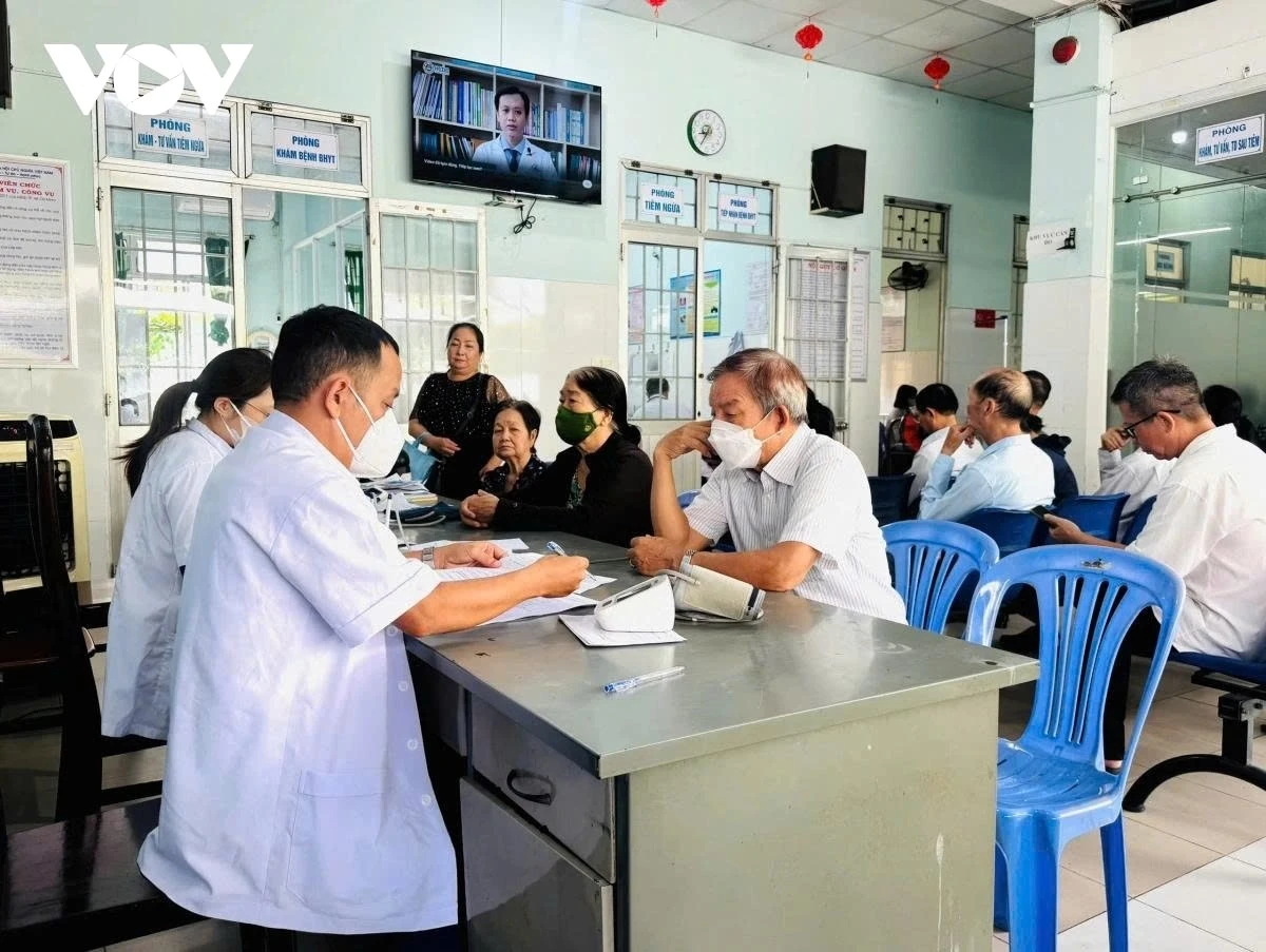 Lãnh đạo Bộ Y tế đề nghị Giám đốc Sở Y tế, Giám đốc các cơ sở khám chữa bệnh căn cứ quy định của Thông tư số 26/2025/TT-BYT.