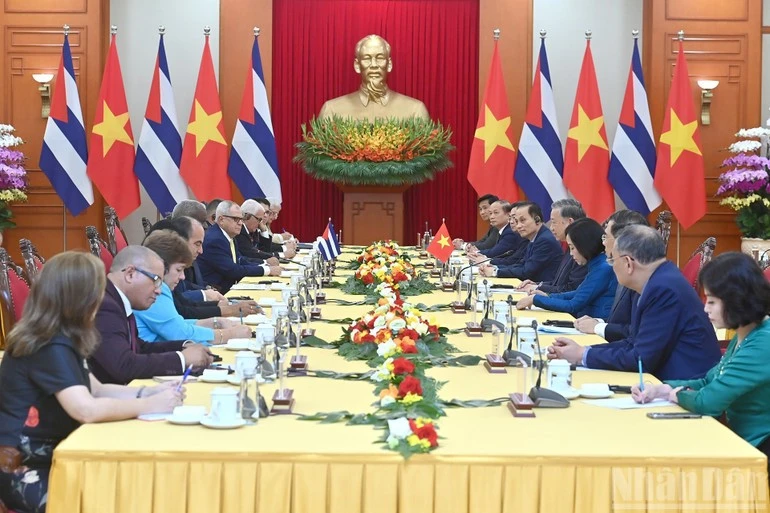 Tổng Bí thư Tô Lâm tiếp Chủ tịch Quốc hội Chính quyền nhân dân và Hội đồng Nhà nước Cuba Esteban Lazo Hernández sang thăm chính thức Việt Nam.