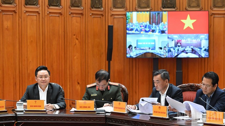 Các đại biểu tham dự cuộc họp.