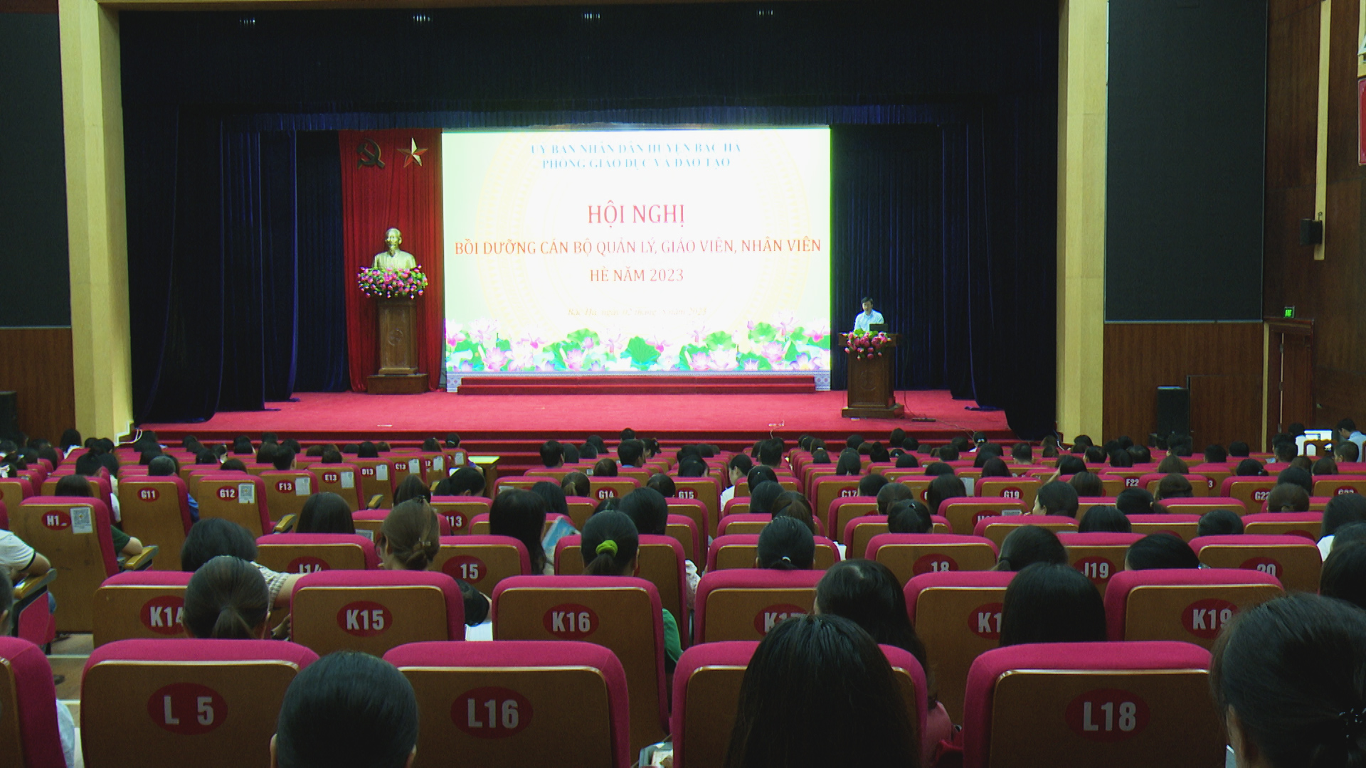 Quang cảnh Hội nghị bồi dưỡng chính trị hè 2023. 164_8501.00_00_04_24.Still002.jpg