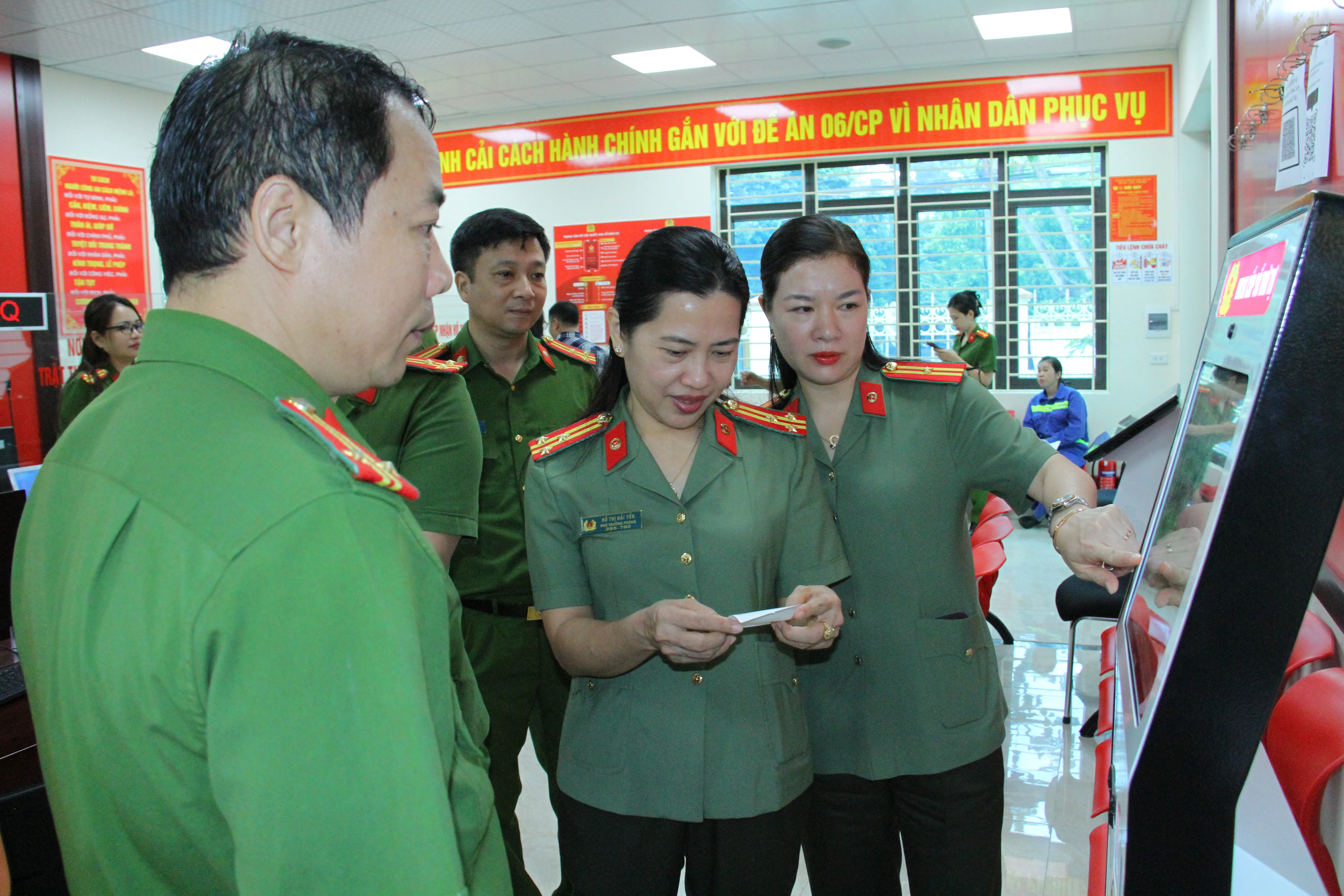 Quá trình thực hiện được đôn đốc, kiểm tra, theo dõi, giám sát, đánh giá bằng các phương thức khác nhau.