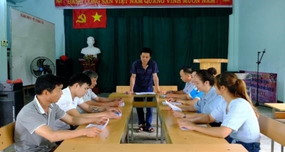 Sinh hoạt tại Chi bộ thôn Tảo Giàng, xã Lùng Vai, huyện Mường Khương. học Bác 1.jpg