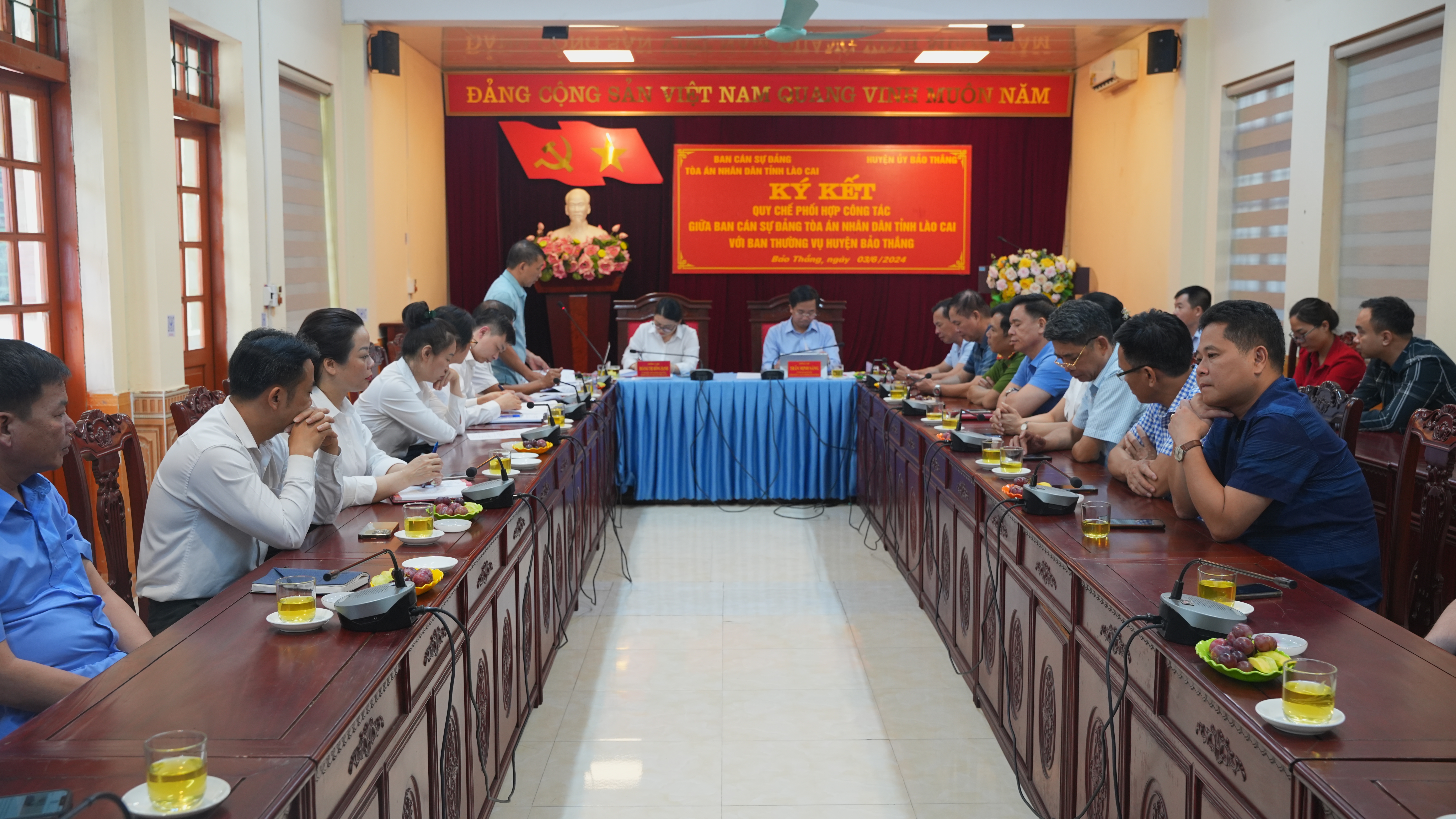 Quang cảnh lễ ký kết. DSC00356.JPG
