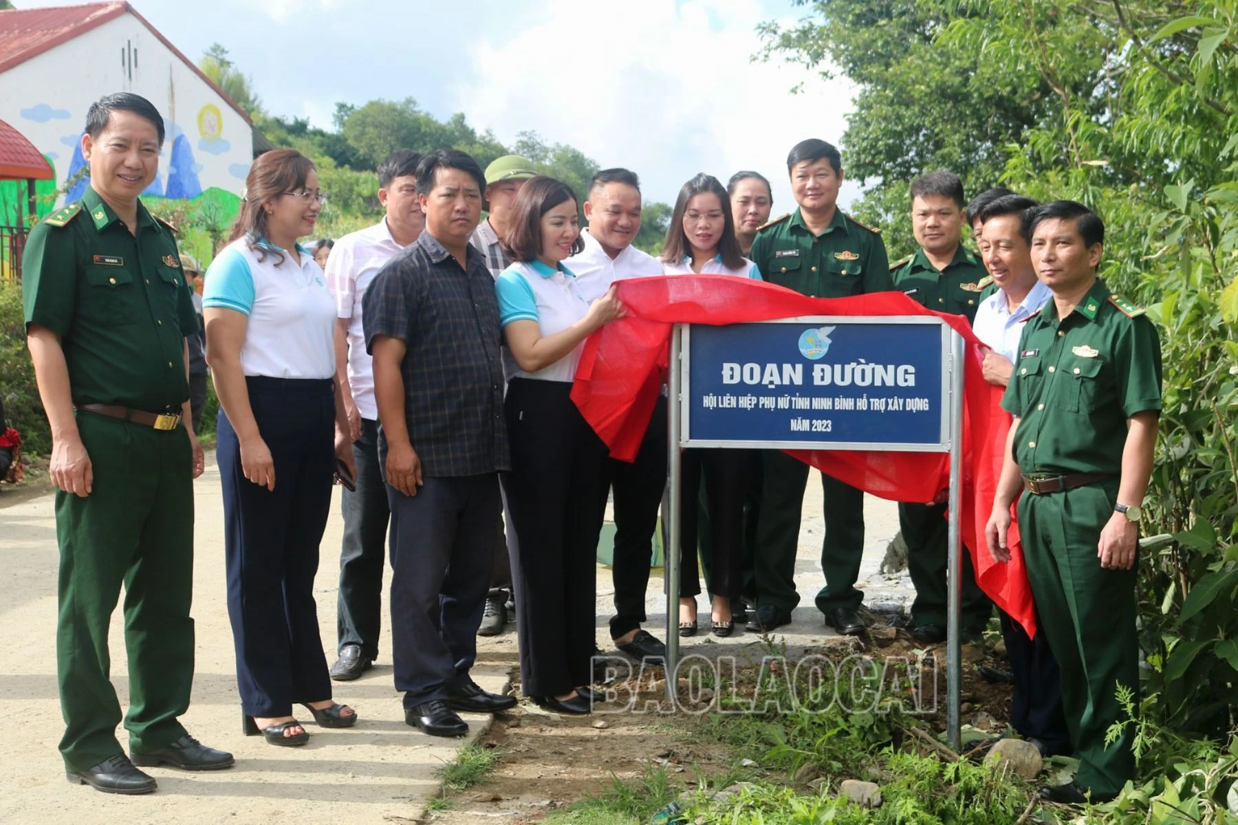 Khánh thành công trình bê tông truyến đường giao thông nông thôn .jpg