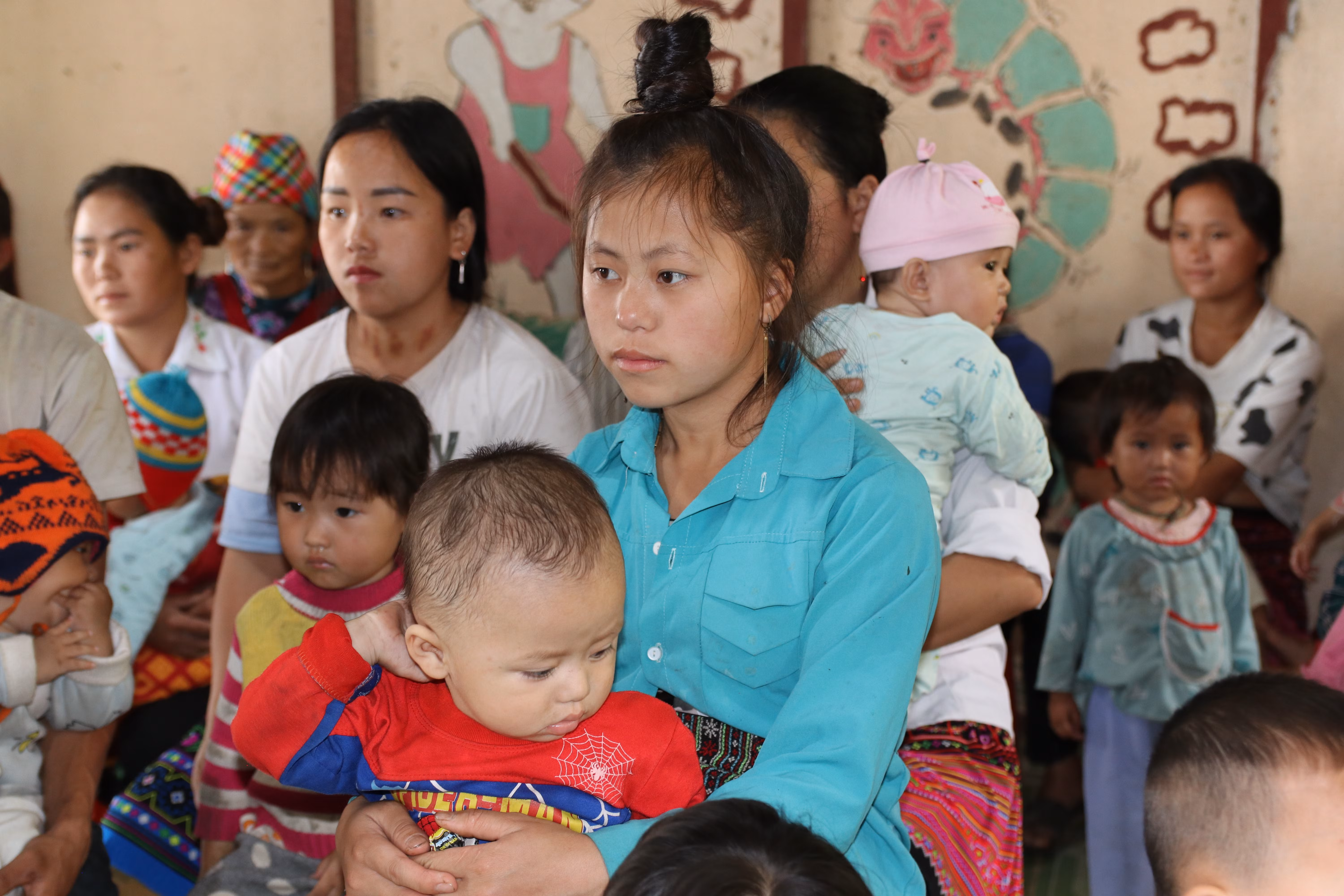 ANH 2 TRE UONG VITAMIN A.JPG