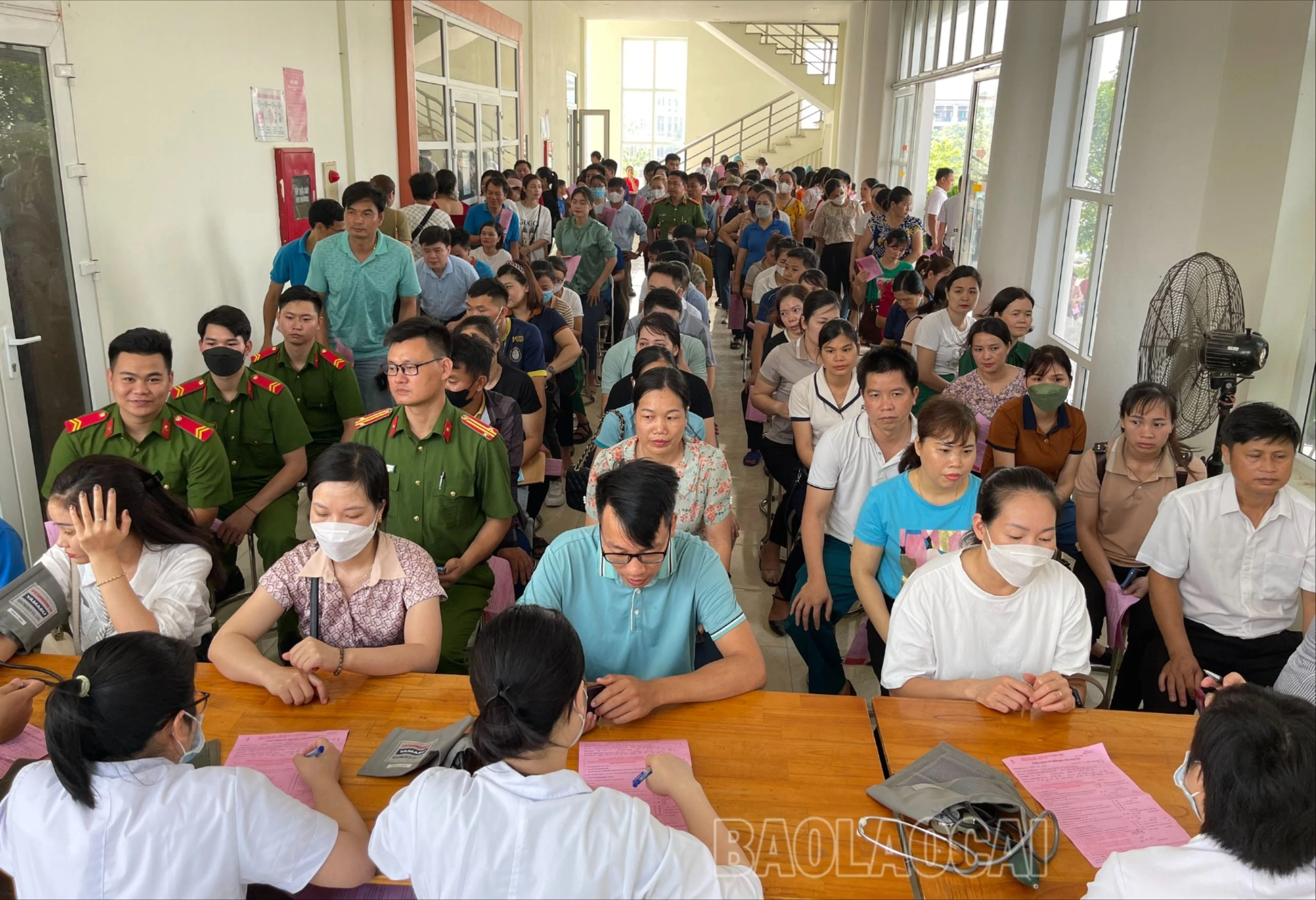 Ngày hội hiến máu tình nguyện thu hút hơn 700 tình nguyện viên tham gia.jpg