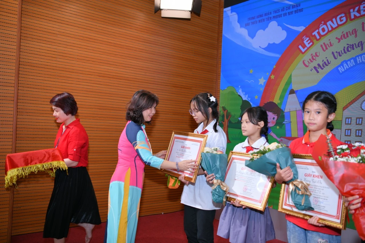 văn học thiếu nhi 4.jpg