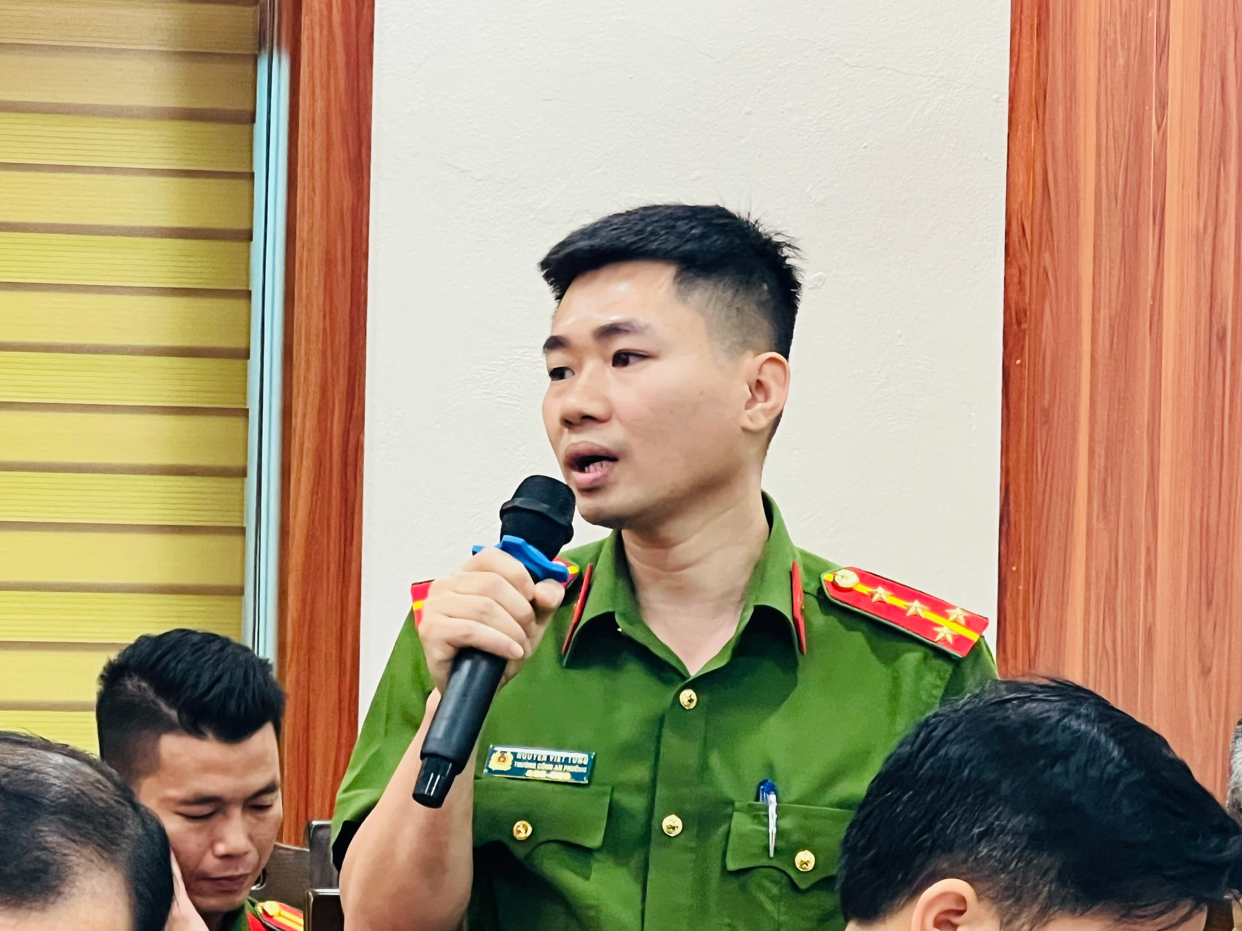 Một số ý kiến phát biểu trao đổi của lực lượng Công an các xã, phường (2).jpg