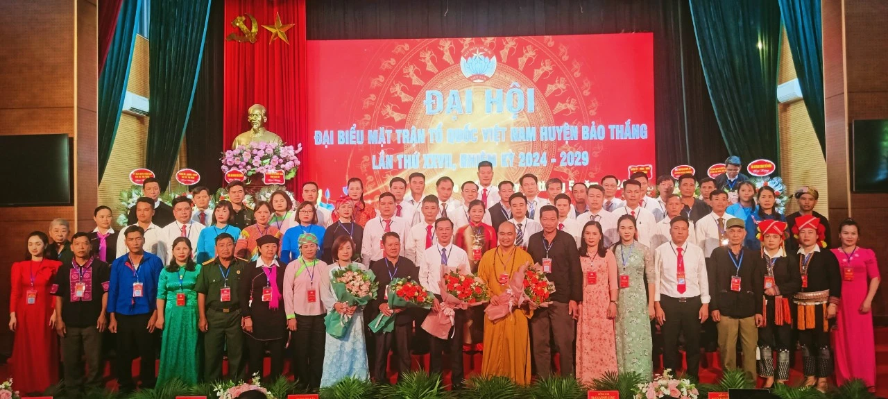 ra mắt khoá XXVII.jpg