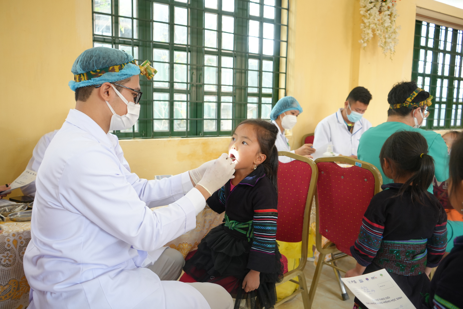 Hơn 400 học sinh được khám, điều trị và truyền thông chăm sóc sức khỏe răng miệng ảnh 2 Sa-Pa-1.jpg
