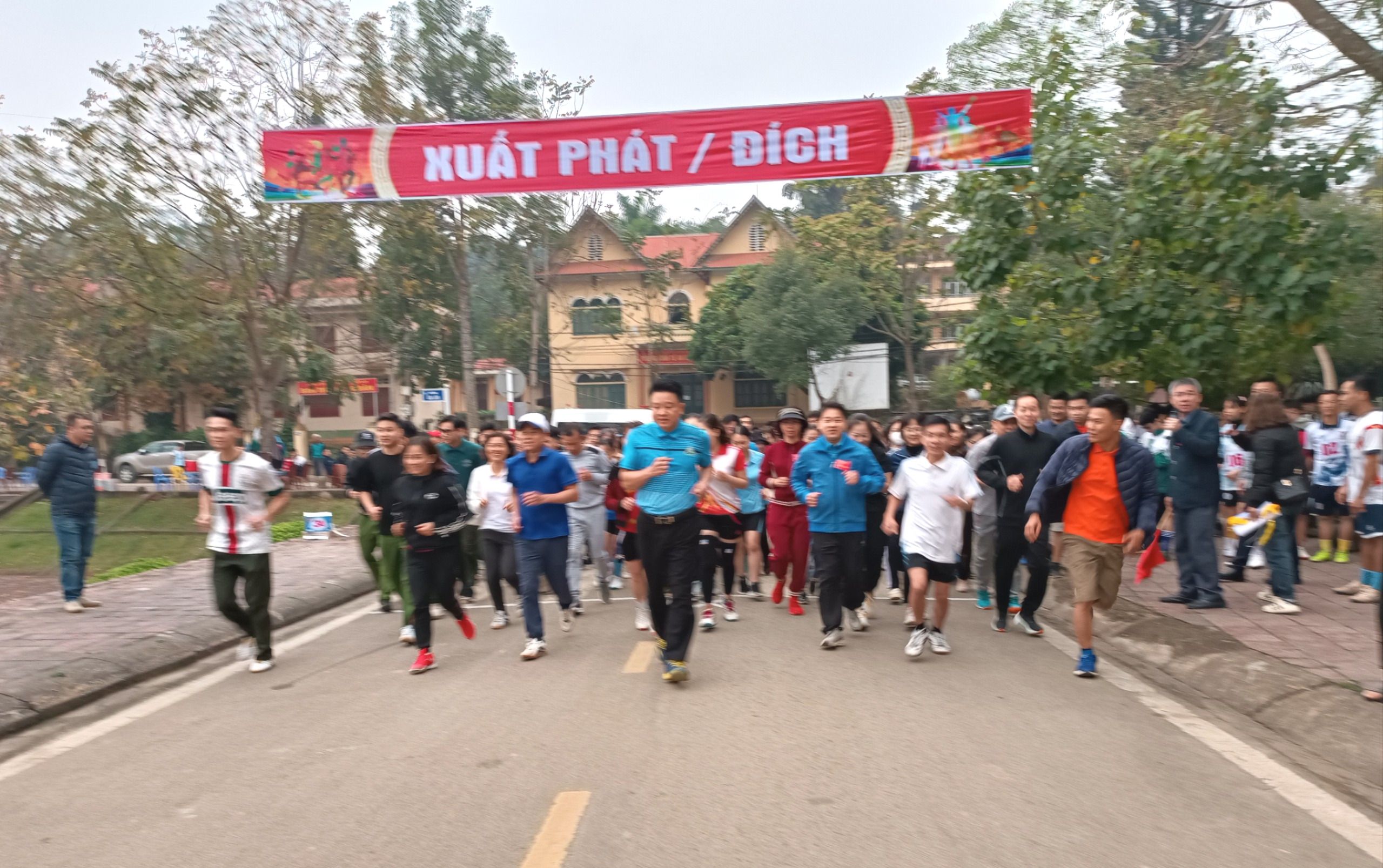 Giải thu hút 140 vận động viên tham gia. z5234491179845_93de5eb1459105f00c90afaac657c725.jpg