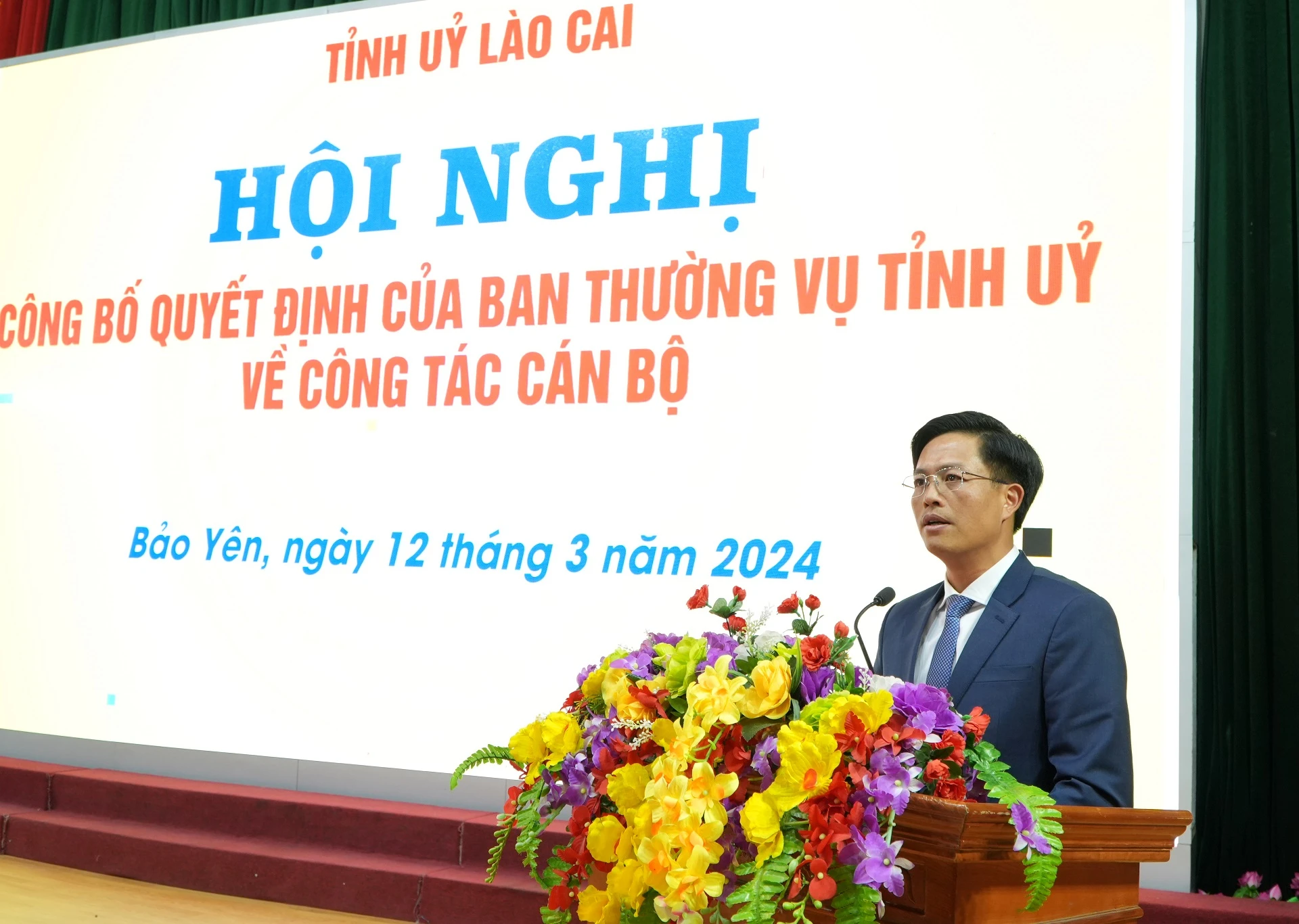 Dồng chí Hoàng Quốc Bảo, tân Bí thư huyện ủy Bảo Yên phát biểu nhận nhiệm vụ..JPG