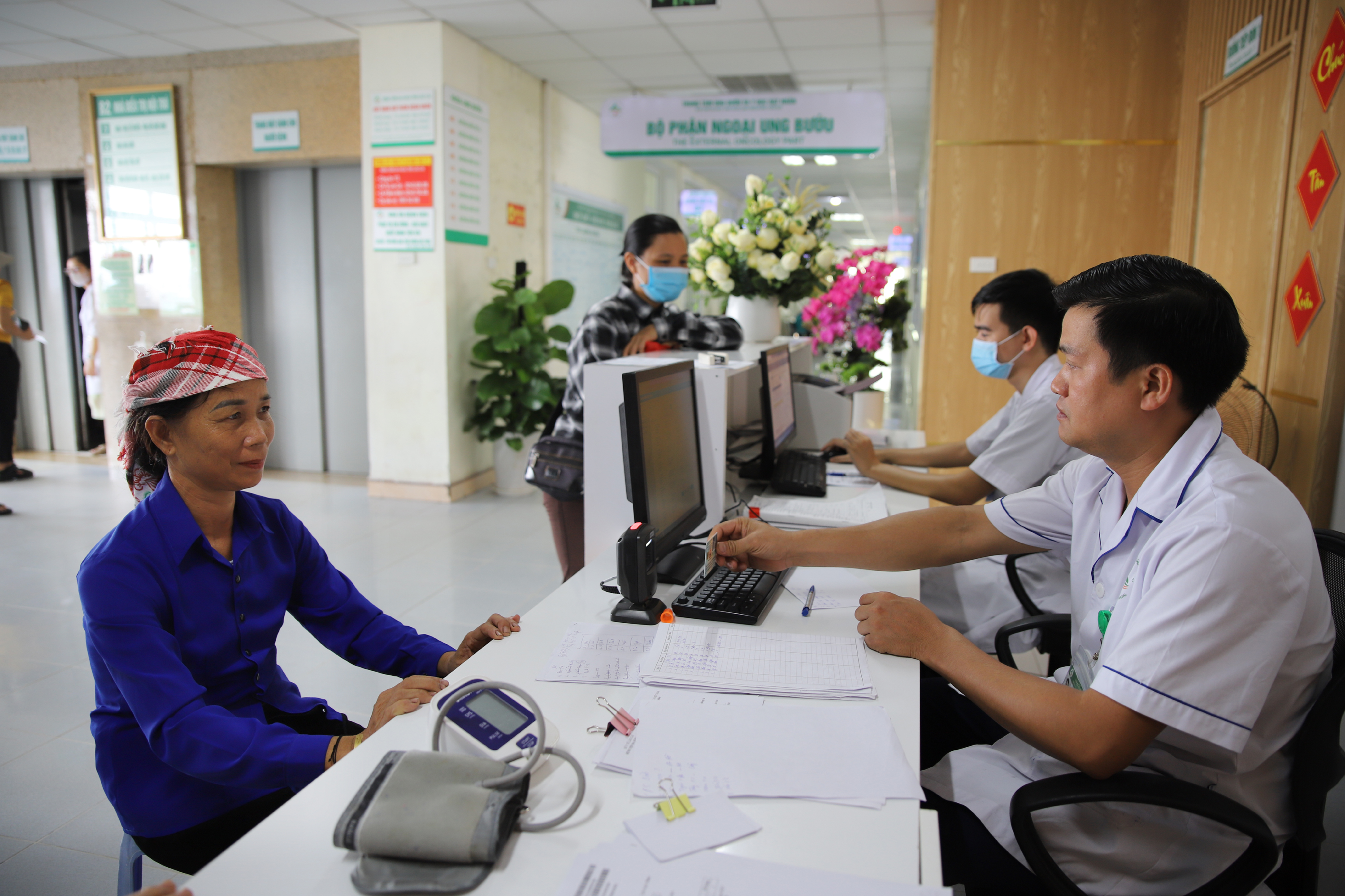Thí điểm thông báo lưu trú qua phần mềm ASM tại Bệnh viện Đa khoa tỉnh là ứng dụng công nghệ thông tin mới được triển khai của ngành y tế. IMG_0116.JPG