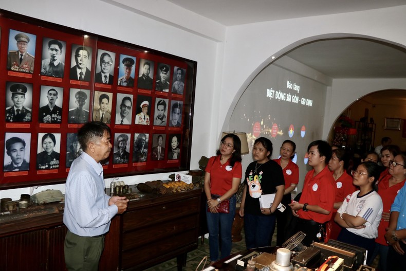 Du khách đến tham quan Bảo tàng (Ảnh: Fb Bảo tàng Biệt động Sài Gòn - Gia Định) Du khách đến tham quan Bảo tàng (Ảnh: Fb Bảo tàng Biệt động Sài Gòn - Gia Định)