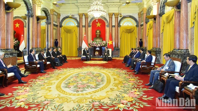 Quang cảnh buổi tiếp của Chủ tịch nước Võ Văn Thưởng với Thủ tướng Singapore Lý Hiển Long tại Phủ Chủ tịch chiều 28/8. (Ảnh: THỦY NGUYÊN)