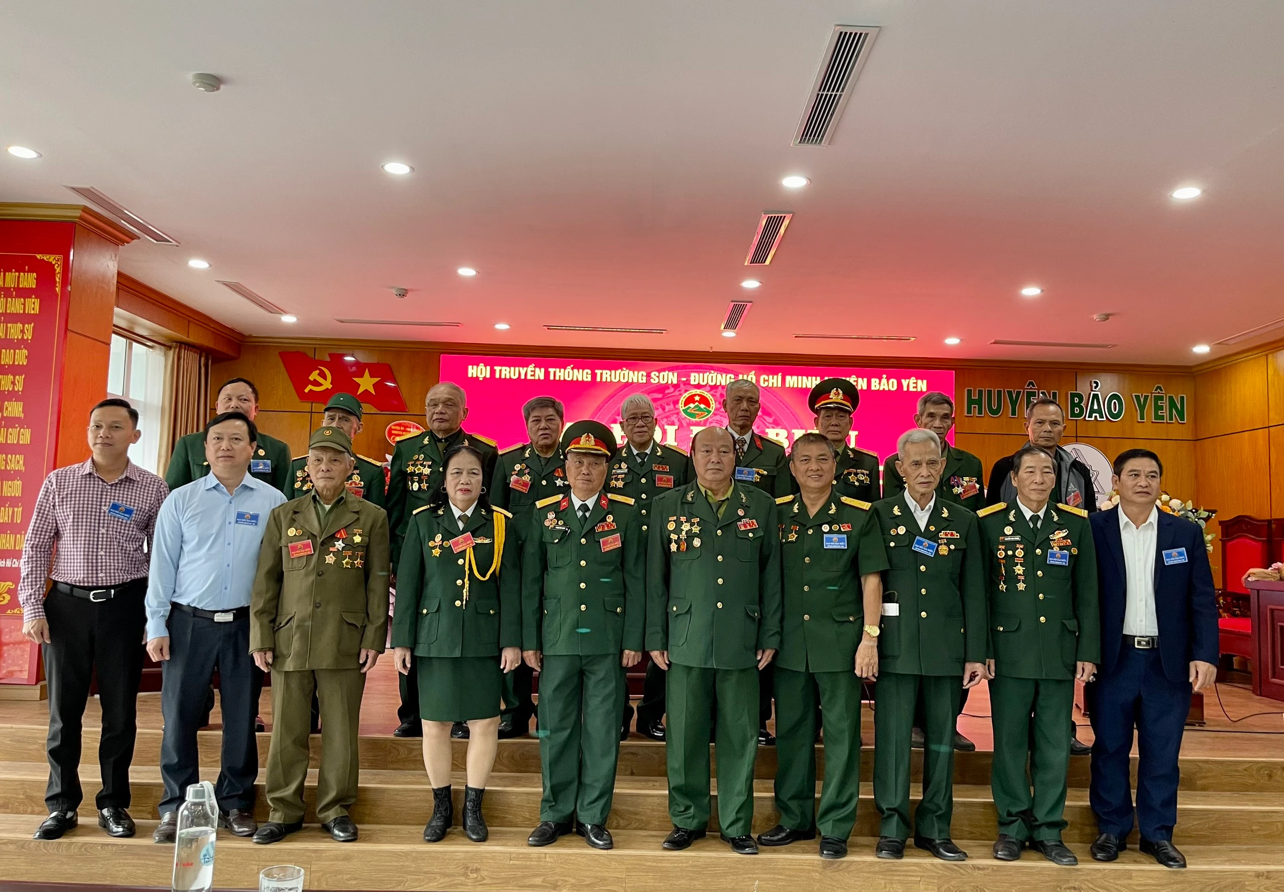 Ra mắt Ban chấp hành khóa mới.jpg