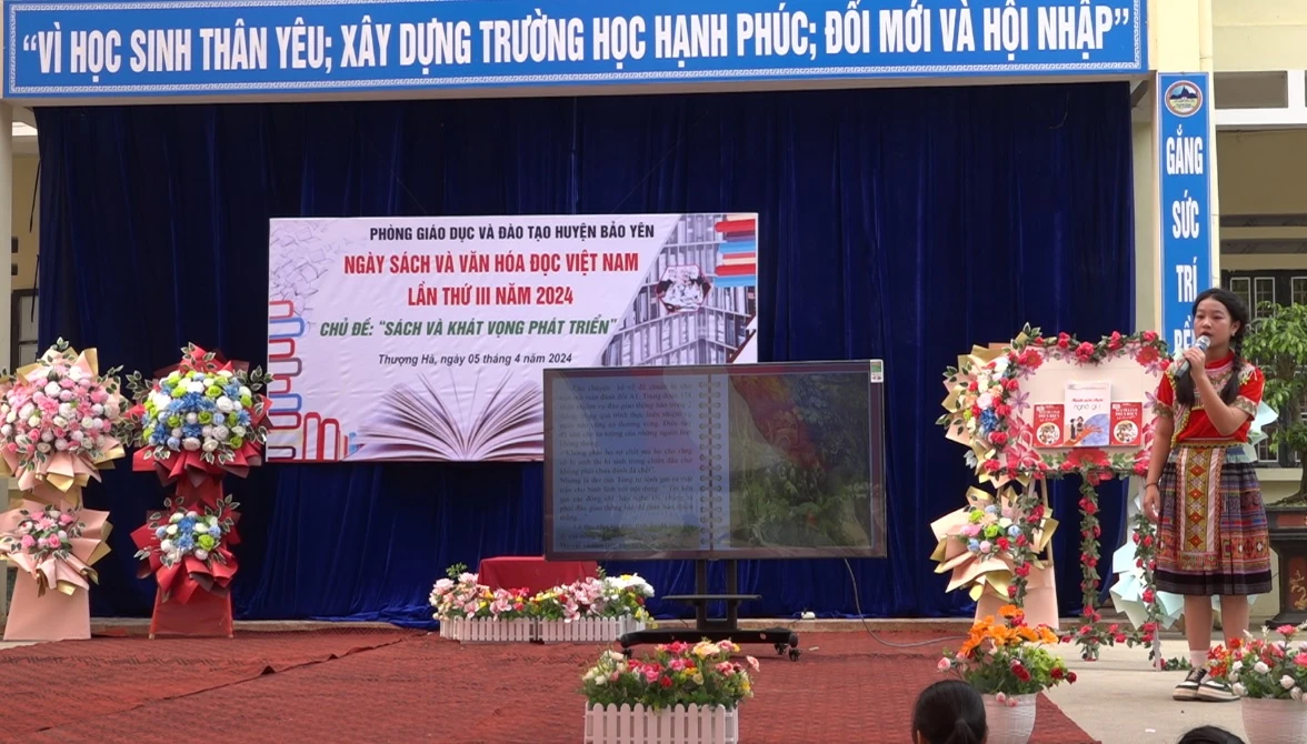 Các em học sinh kể về cuốn sách mình yêu thích.jpg