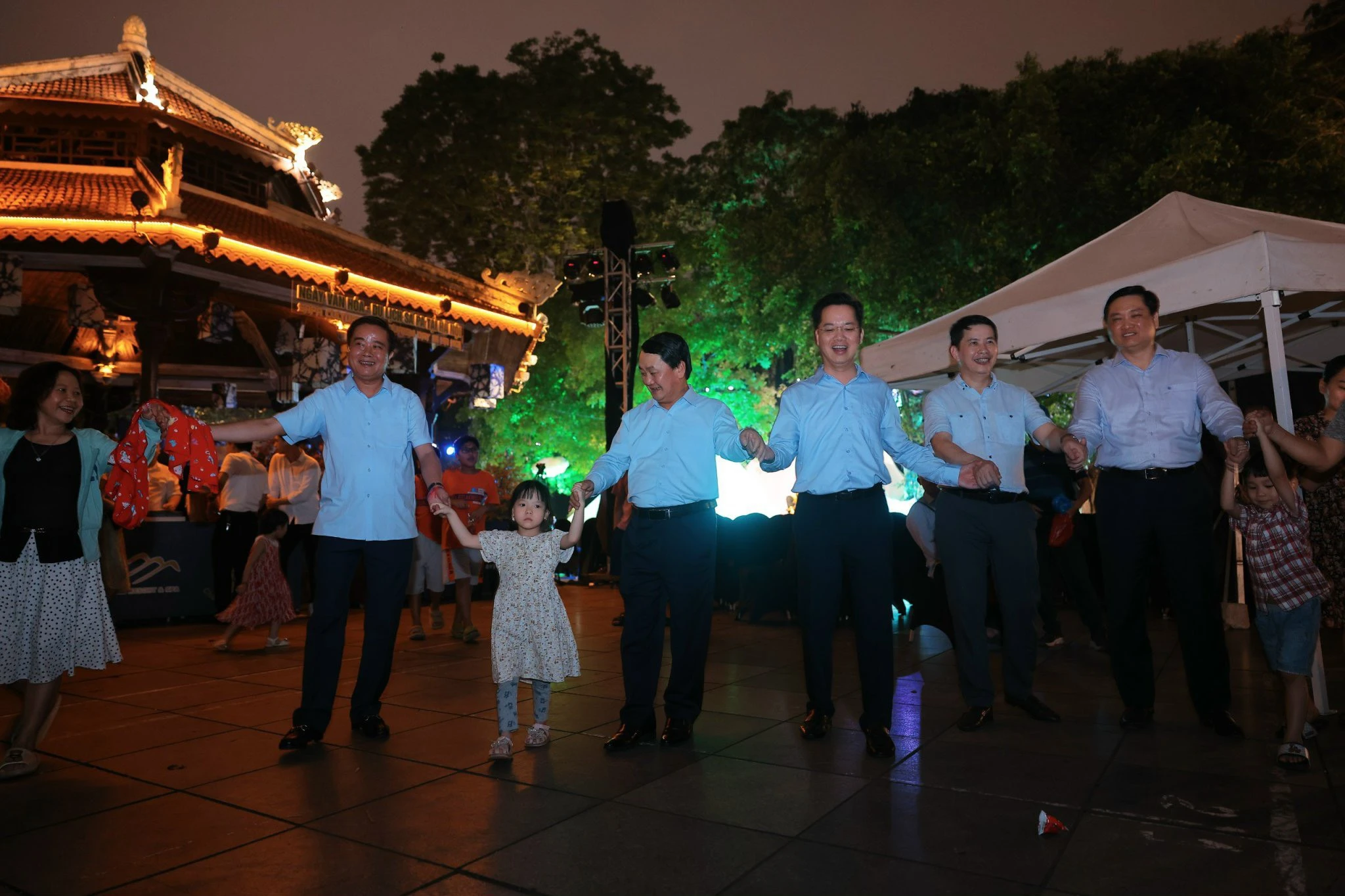 ngày hội văn hóa.jpg