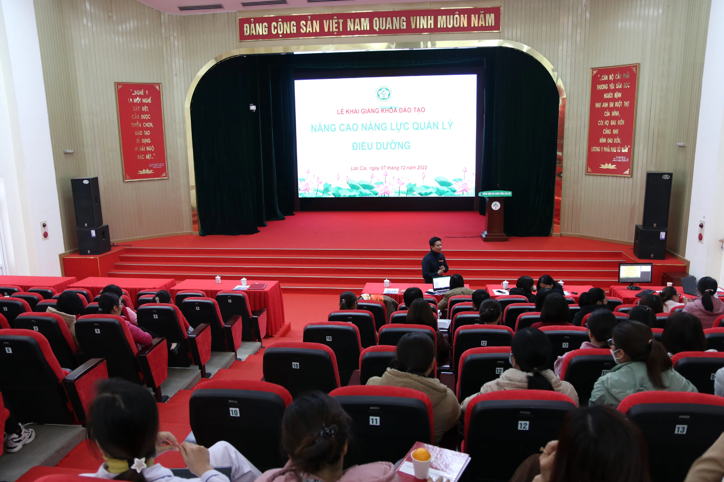 tap huan dieu duong.JPG