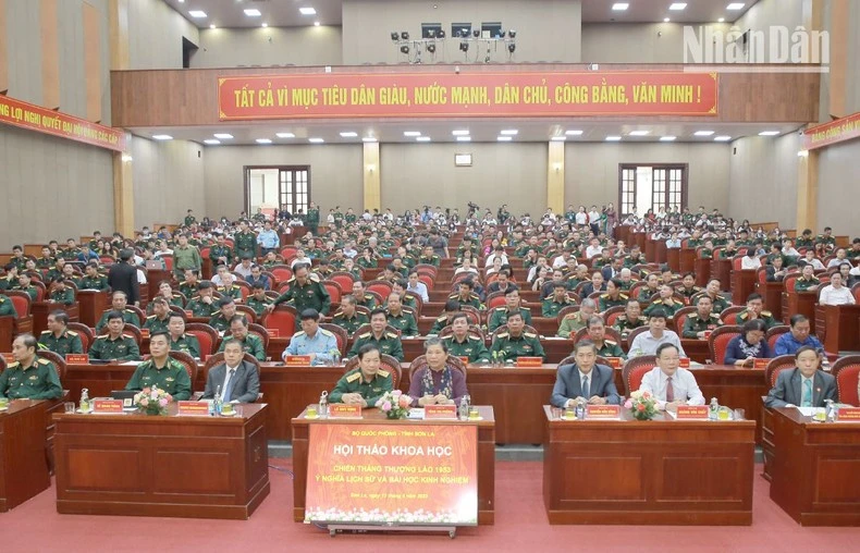 Các đại biểu tham dự Hội thảo khoa học cấp Bộ Quốc phòng “Chiến thắng Thượng Lào 1953-Ý nghĩa lịch sử và bài học kinh nghiệm”.