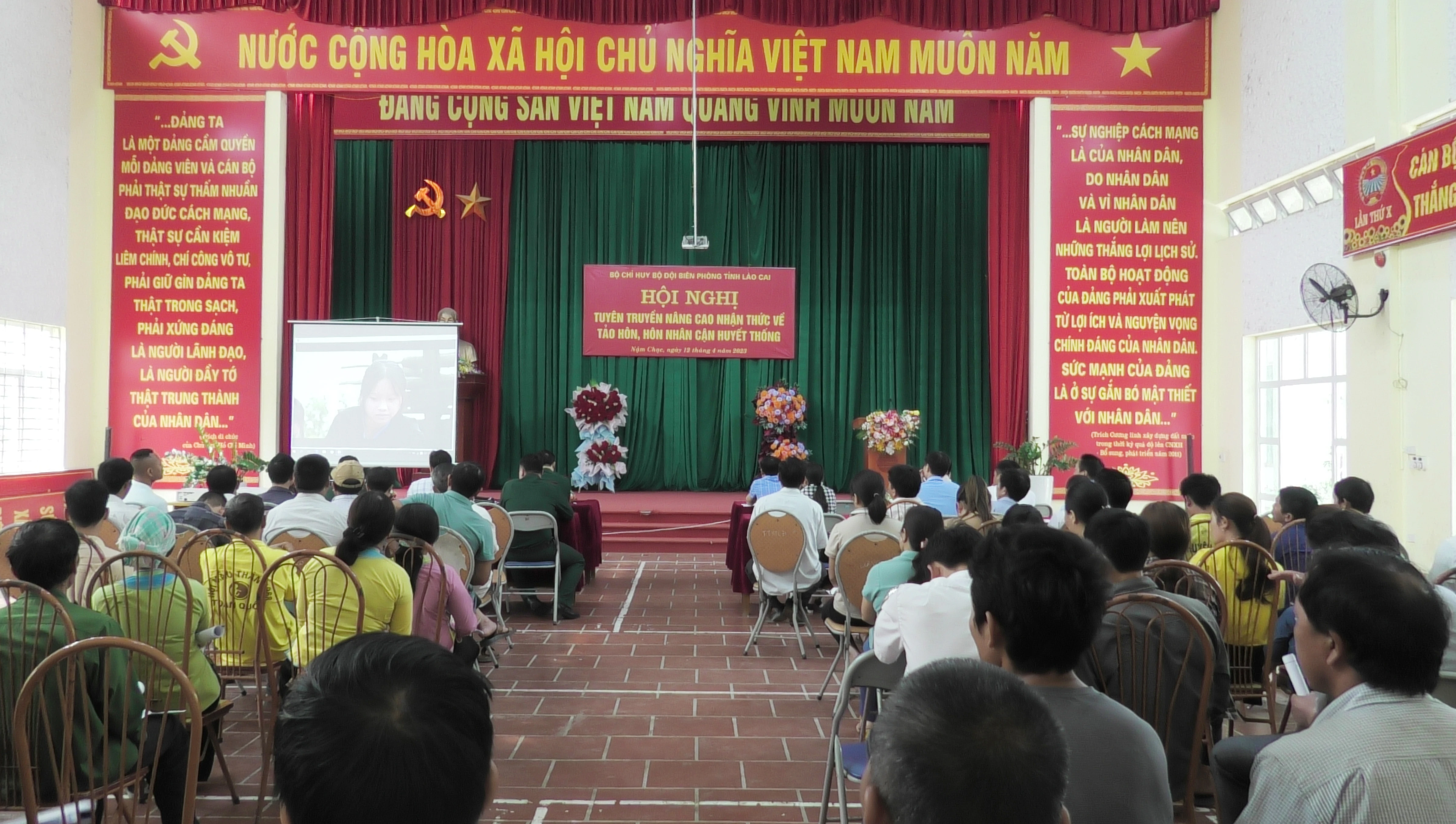 tuyên truyền.jpg