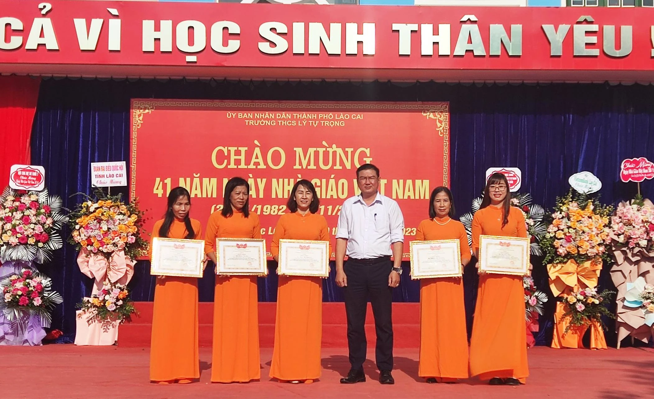 z4897584278061_80c84ddf7df8ff62c6a90b06535e84bd (1).jpg