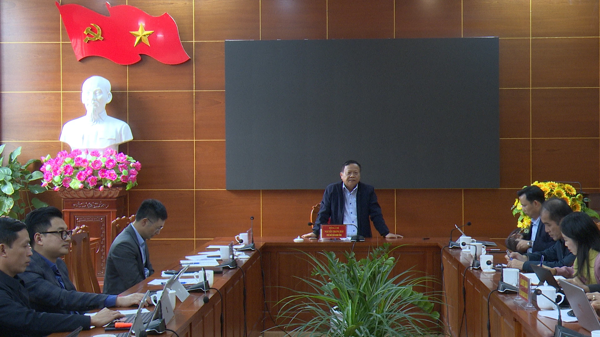 Đồng chí Nguyễn Trọng Hài- Phó chủ tịch UBNd tỉnh phát biểu tại buổi làm việc.jpg