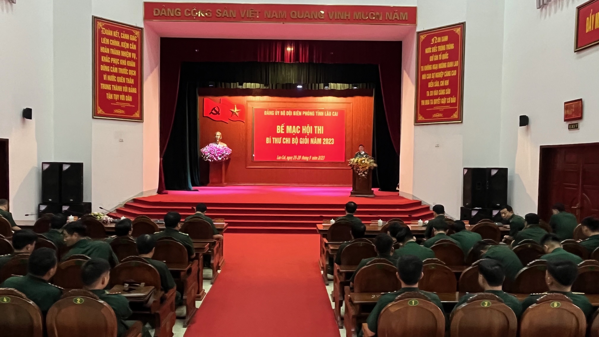 Quang cảnh hội thi. Quang cảnh buổi Bế mạc Hội thi Bí thư chi bộ giỏi năm 2023.jpg