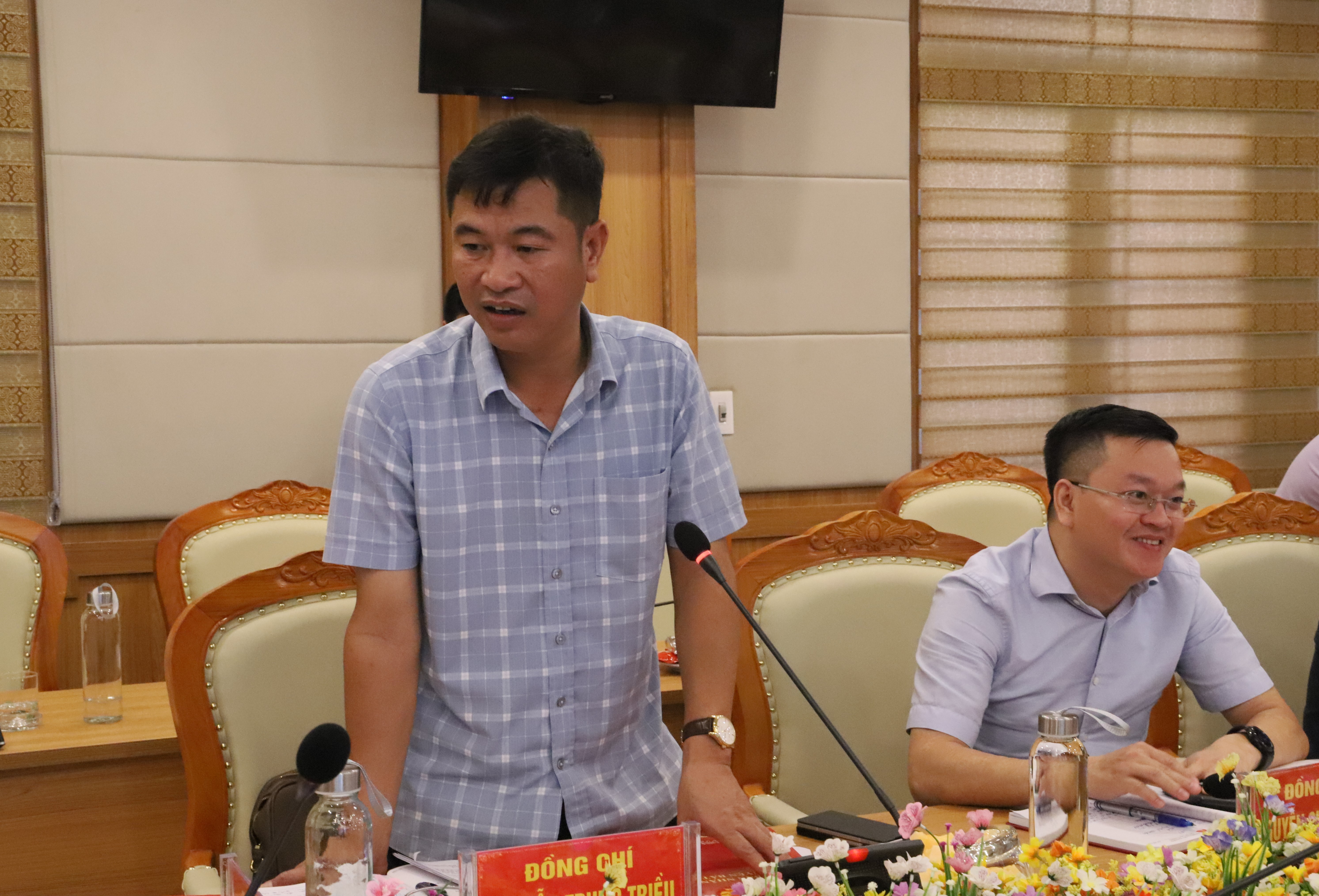 Đồng chí Nguyễn Trung Triều, Bí thư Huyện ủy, Chủ tịch HĐND huyện phát biểu. IMG_3714.JPG